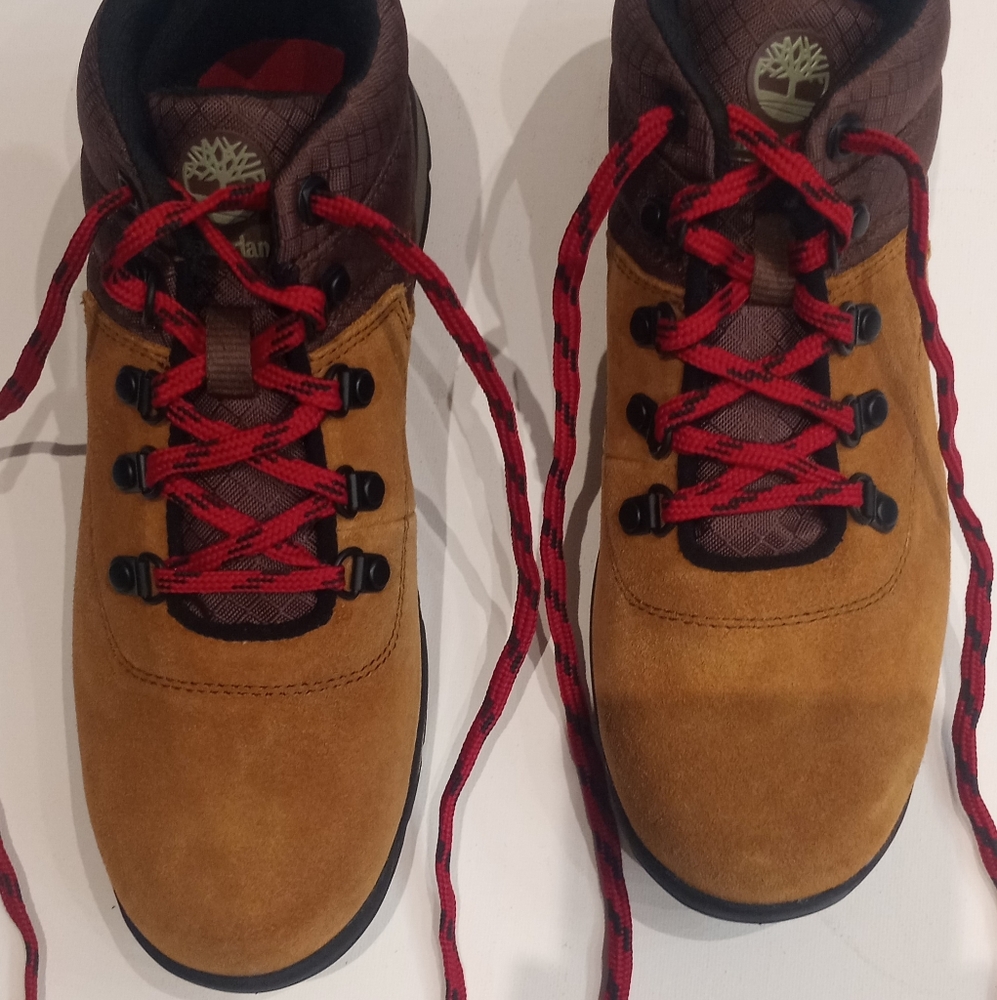 Kids Timberland boots, size 5 - brand new!